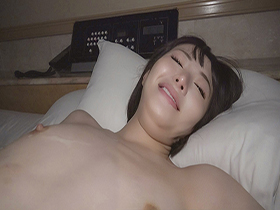 円女交際中出しoK18歳　バイト禁止だから中出ししちゃう高偏差値娘　日向ひかげ　サンプル画像15